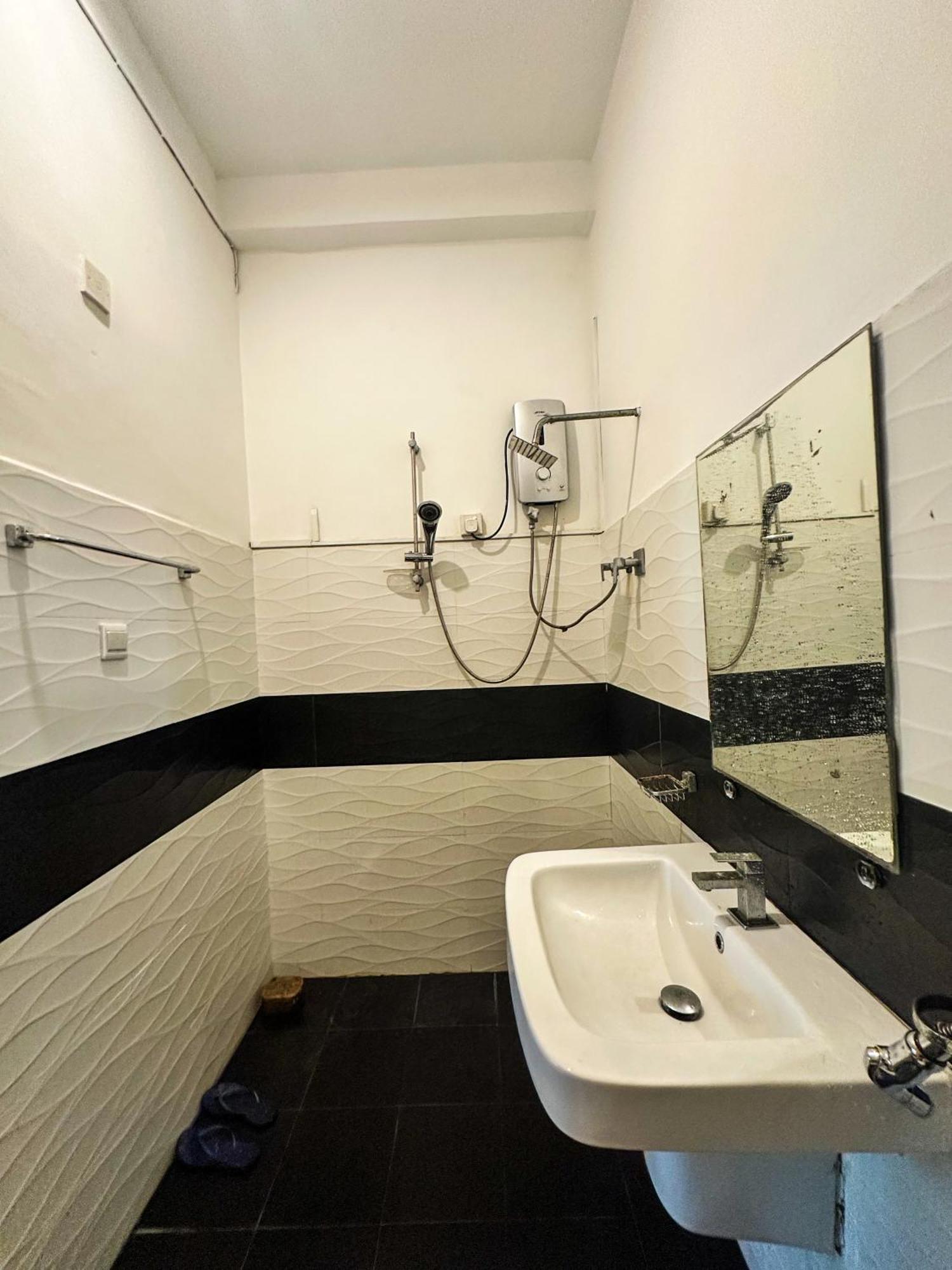 New Panda House Hotel Galle Room photo