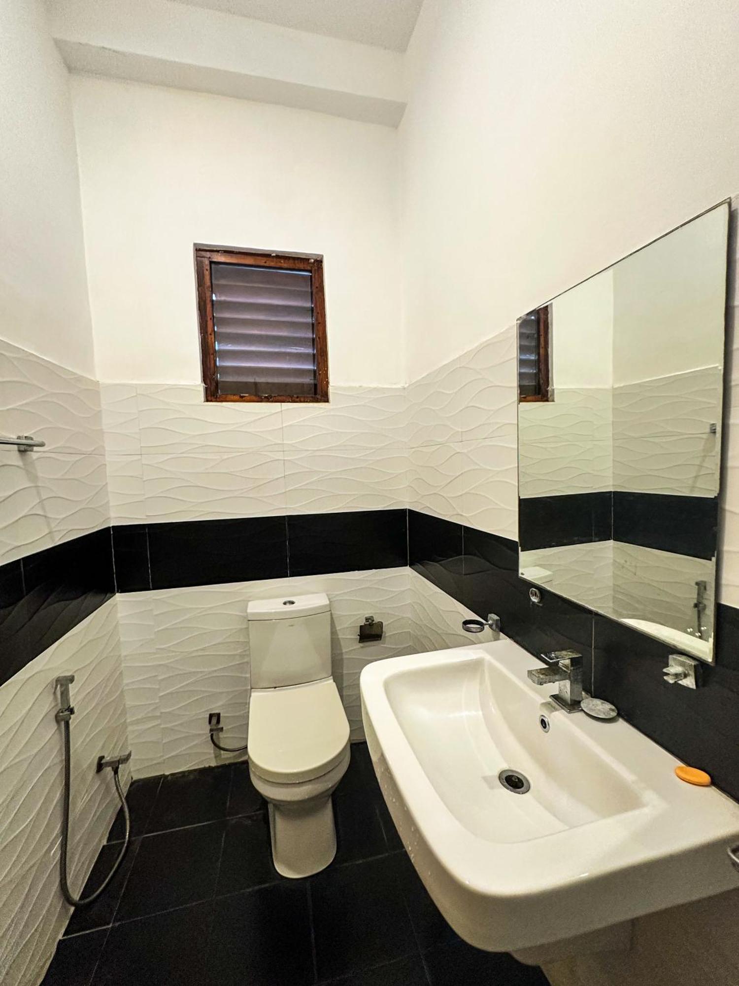 New Panda House Hotel Galle Room photo