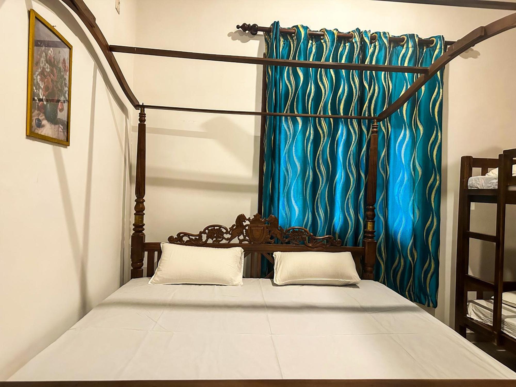 New Panda House Hotel Galle Room photo