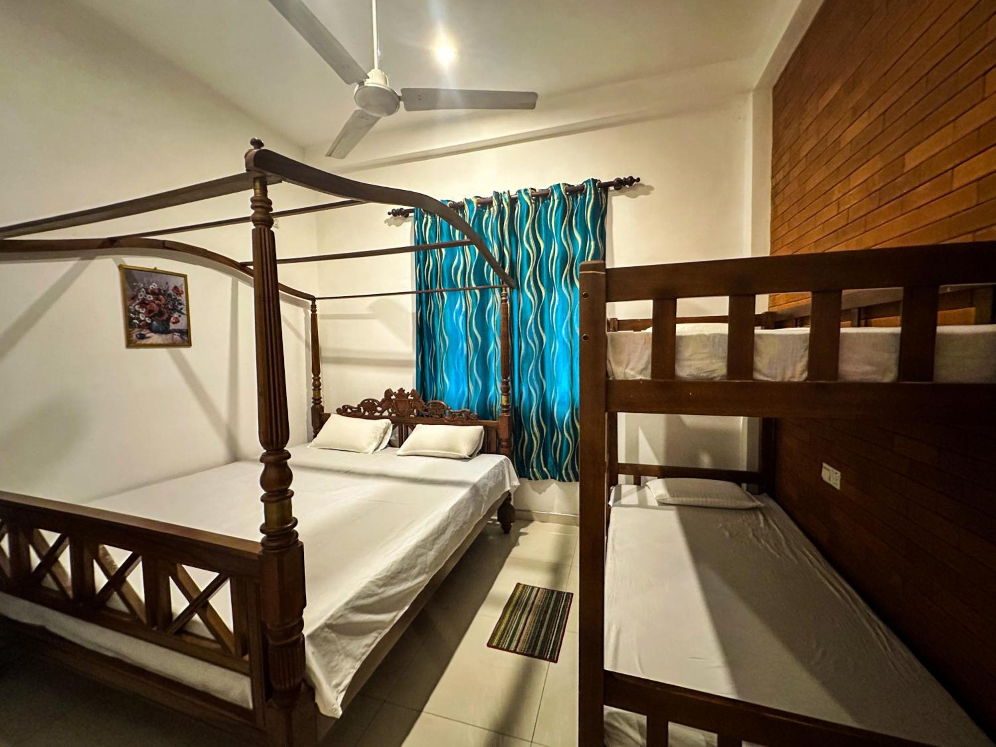 New Panda House Hotel Galle Room photo