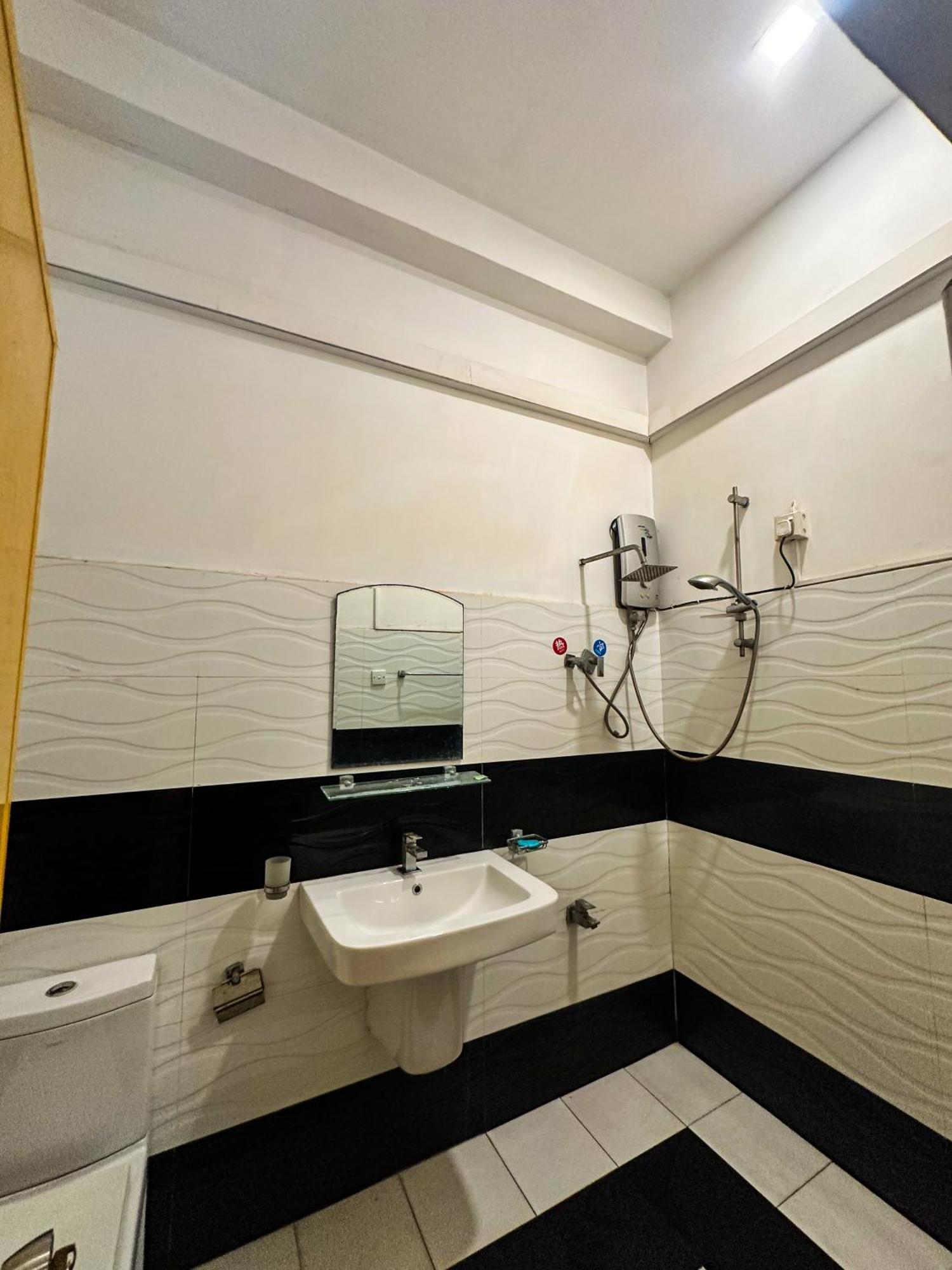 New Panda House Hotel Galle Room photo