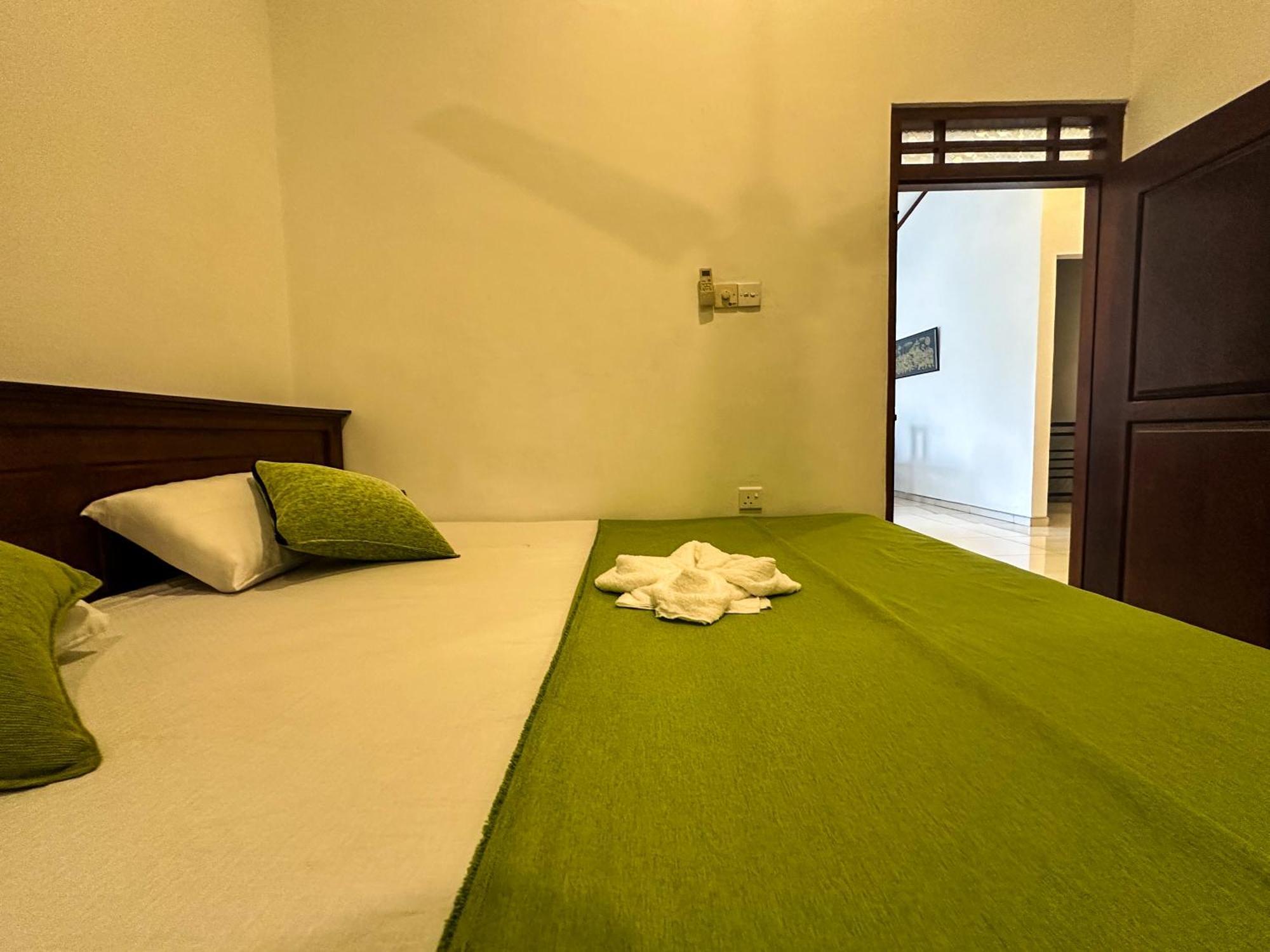 New Panda House Hotel Galle Room photo